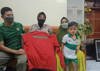 Kisah Cinta Bek Timnas Fachruddin Aryanto dengan Istrinya Seorang Polwan