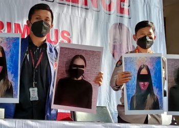 Penampakan 4 Tersangka Kasus Prostitusi Cassandra Angelie