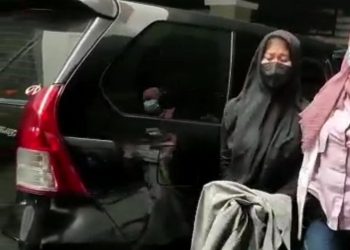 Polisi Geledah Kamar Kos Siskaeee!