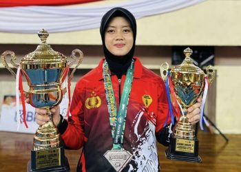 Polwan Risky Irma Suryani Mengukir Prestasi di Kejuaraan Taekwondo Pangkostrad Cup 2024