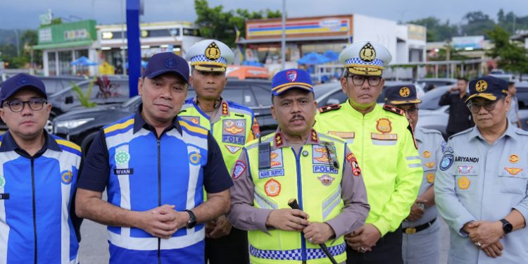 Kakorlantas Polri Tinjau Rest Area KM 66 Tol Pandaan