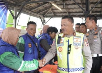 Kakorlantas Irjen Agus Suryonugroho Perkuat Kolaborasi dengan Komunitas Ojol di Sukabumi