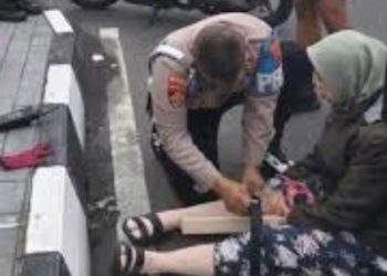 Dedikasi Anggota Polisi Lalu Lintas dalam Menjaga Keamanan Jalan Raya di Indonesia