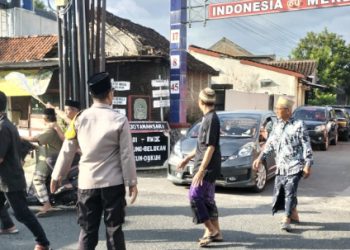 Empati di jalan