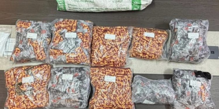 Bareskrim Tangkap 3 Kurir Narkoba di Riau, 1.400 Vape Narkoba Disita