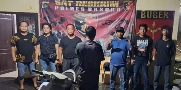 Gambar Tim URC Kelambit Polres Bangka tangkap pelaku penganiayaan berat di Pelabuhan Tanjung Kalian