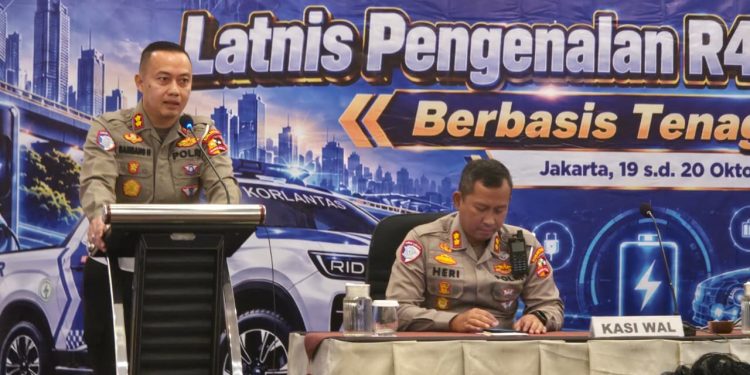 Gambar latihan teknis kendaraan patroli listrik Korlantas Polri