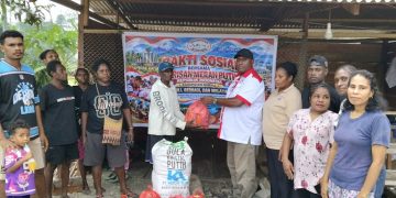 Gambar BMP RI DPC Mimika Salurkan 50 Paket Sembako kepada Masyarakat di Distrik Iwaka Kabupaten Mimika