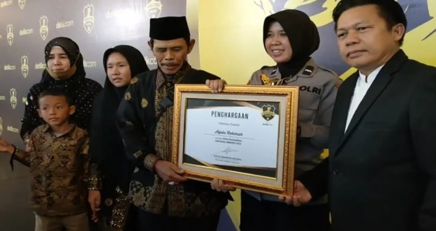 Polwan Peraih Hoegeng Awards Polisi Berdedikasi, Aipda Rohimah