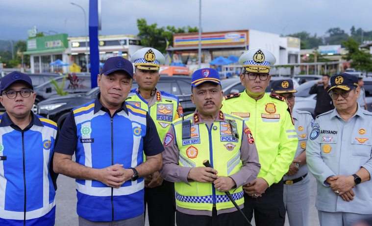 Kakorlantas Polri Tinjau Rest Area KM 66 Tol Pandaan