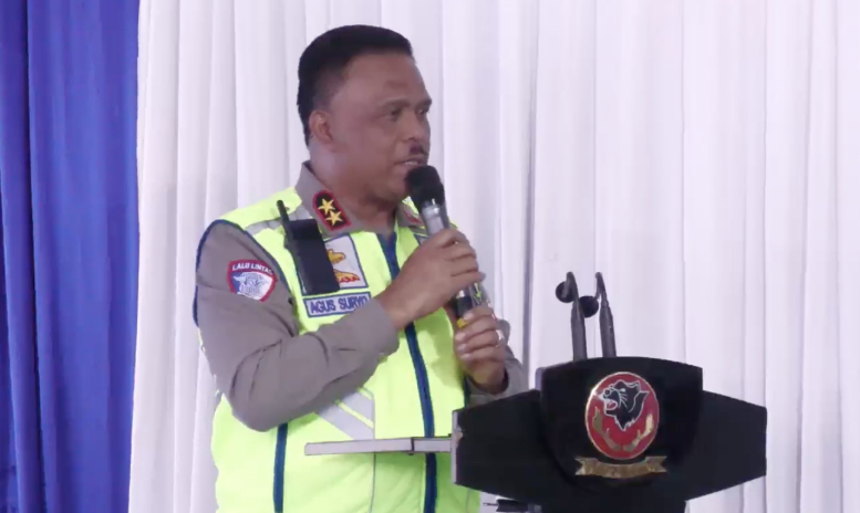 Kepala Korps Lalu Lintas (Kakorlantas) Polri, Irjen Pol Drs. Agus Suryonugroho, S.H., M.Hum., bersama unsur terkait melaksanakan inspeksi jalur tol di wilayah Jawa Barat pada Selasa (24/2).