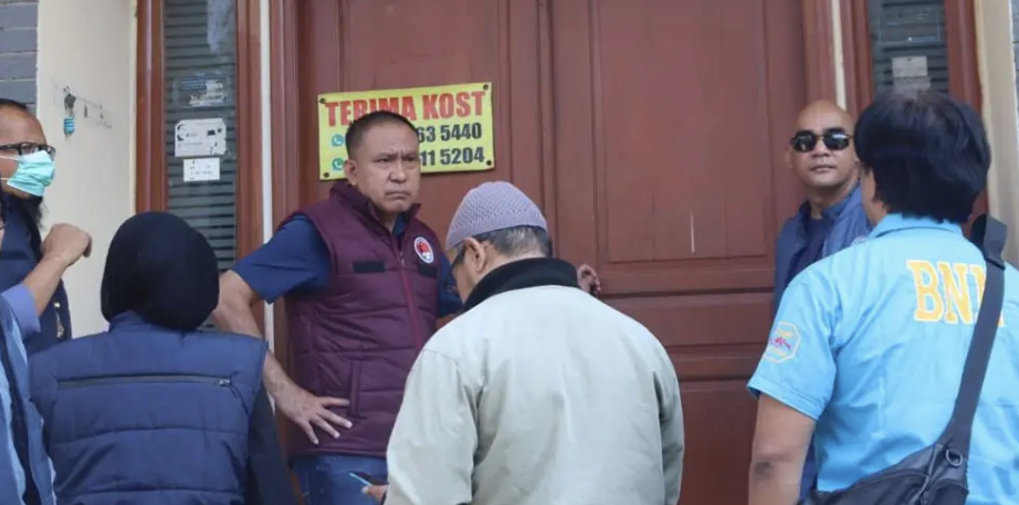 Gambar razia kos narkoba di Bandung